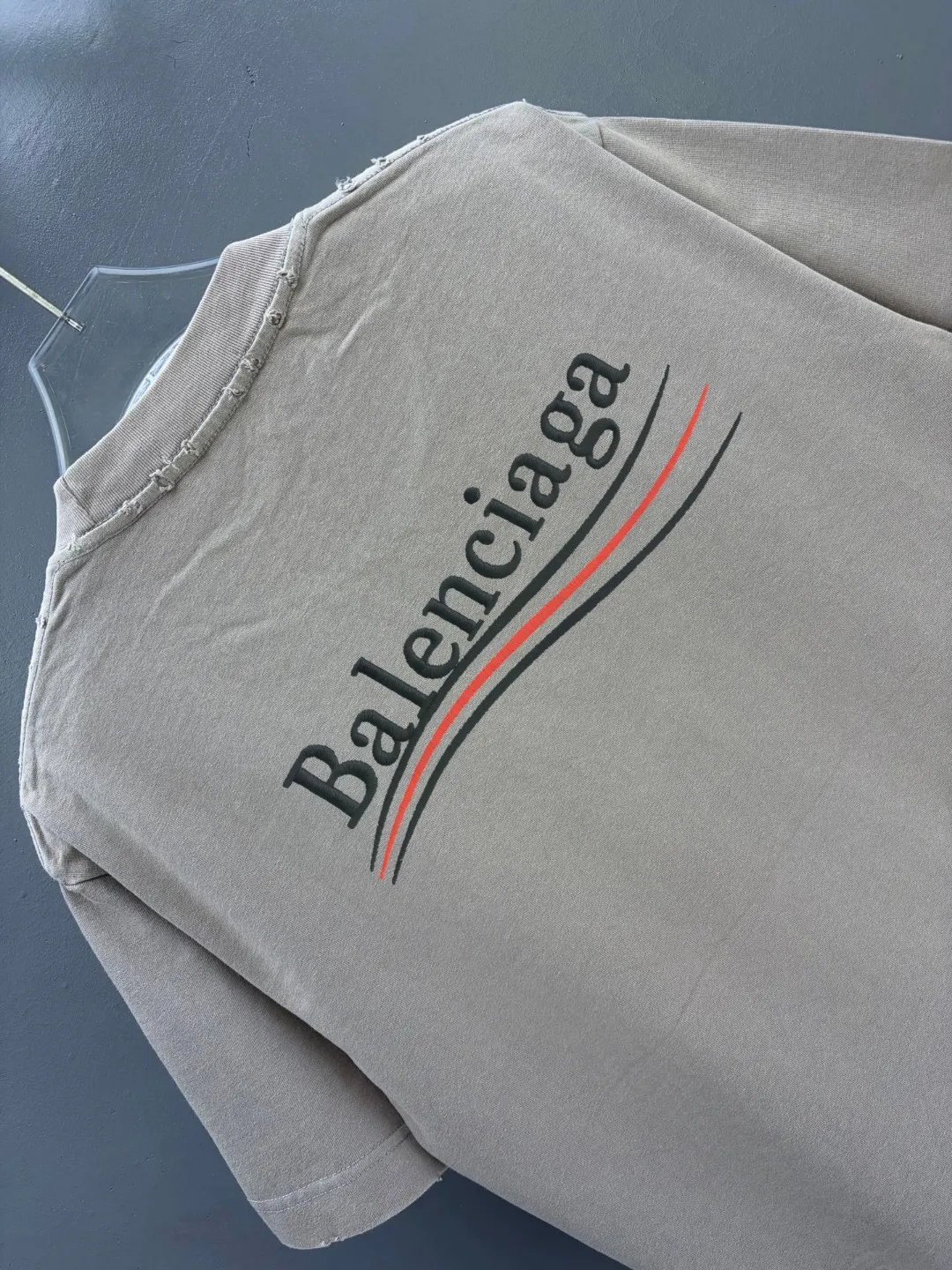 P100✨🔥 [balenciaga] 2026FW short-sleeved T-shirt Premium 26s double yarn 300g fabric, washed and sprayed with old and frayed craftsmanship Color: washed black White rose red gray washed brown washed purple washed gray Size: S M L XL 2XL